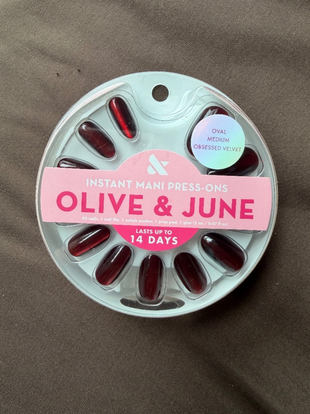 Olive & June press on nails